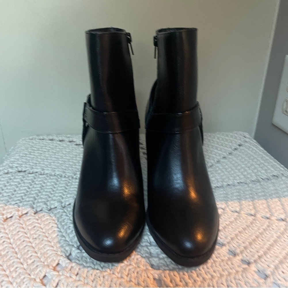 NWOB Esprit Boots Womens Kella Block Heeled Black Faux Leather size 10 - Picture 5 of 9